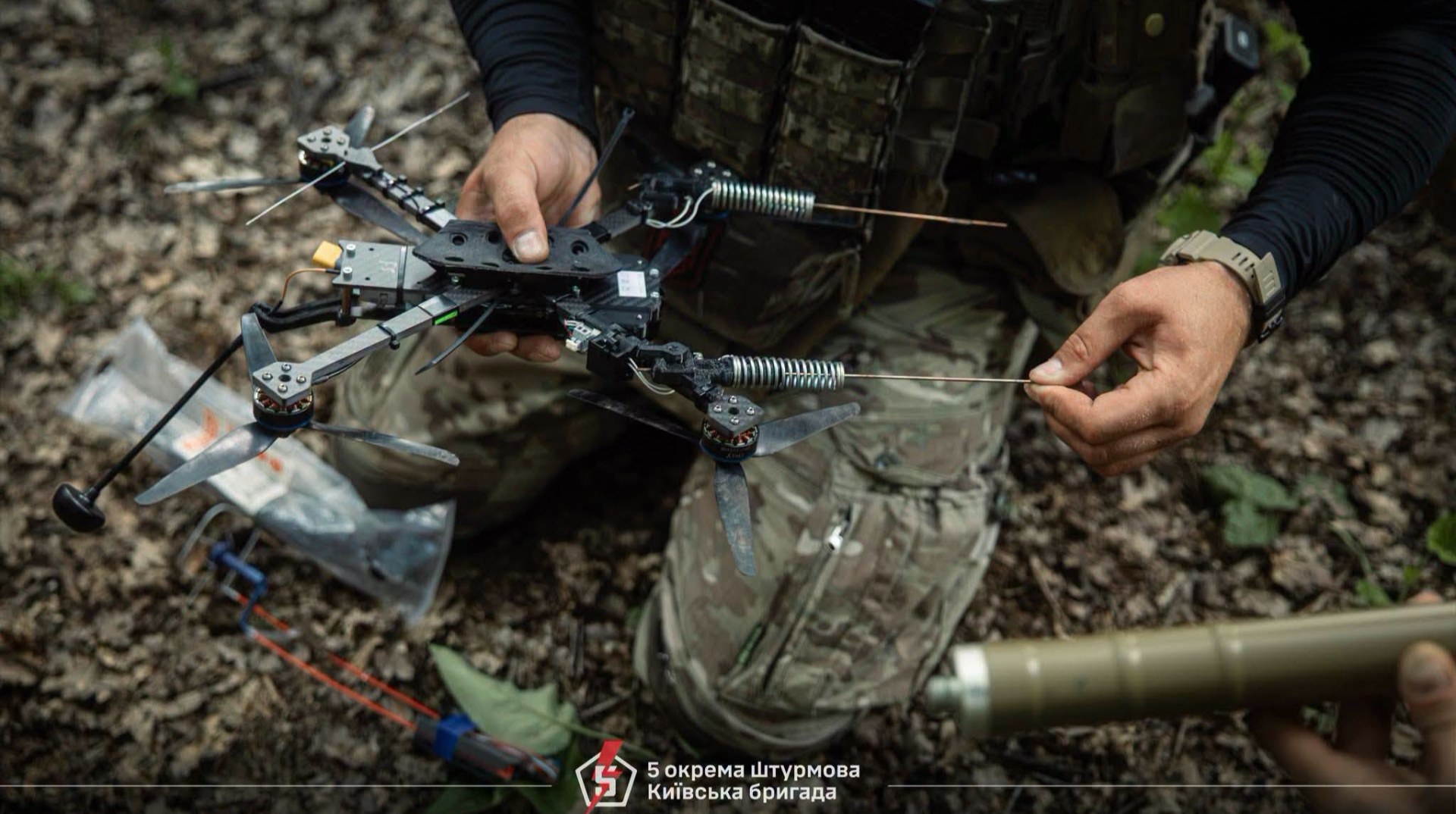 Брюссель офіційно схвалив виняток для Києва на купівлю китайських деталей для дронів